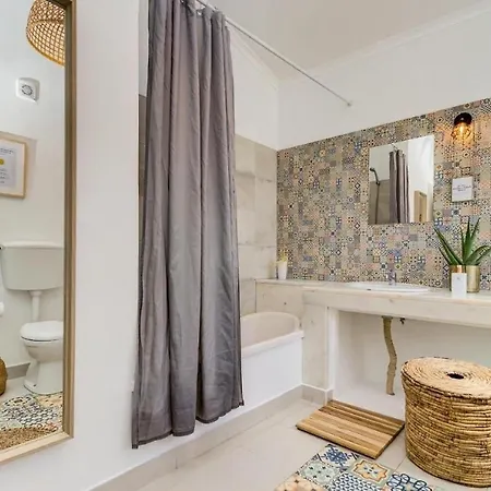 Ocean House - Next To Ribeira D'ilhas Surf *