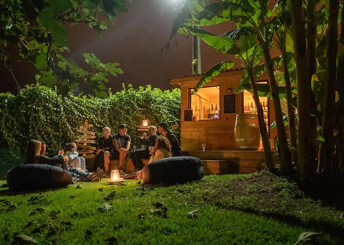 Ocean House - Next To Ribeira D'ilhas Surf 호스텔 *