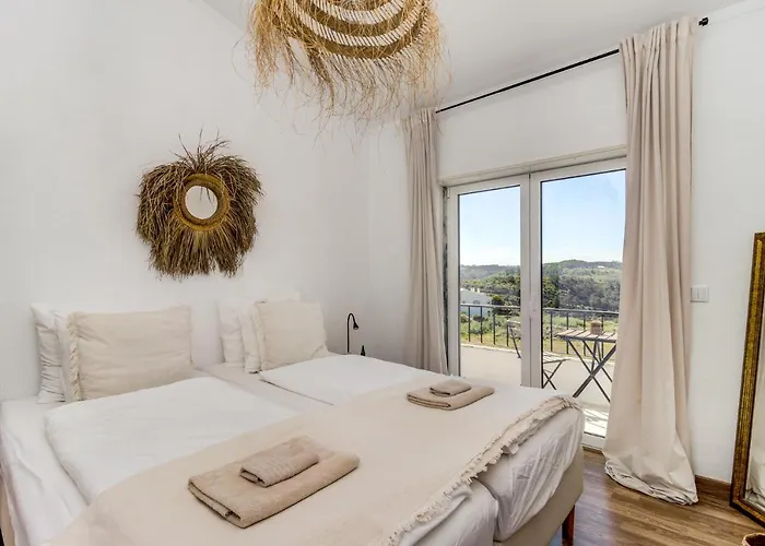 Ocean House - Next To Ribeira D'ilhas Surf