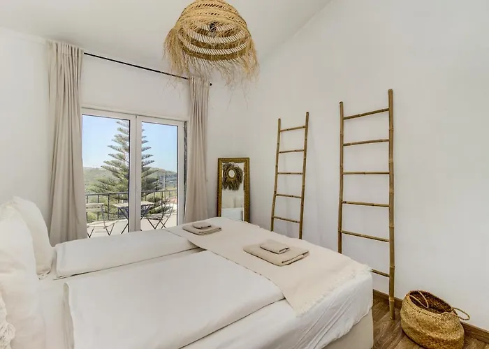 호스텔 Ocean House - Next To Ribeira D'ilhas Surf