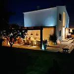 Hostel Ocean House Ericeira - Next To Ribeira D'Ilhas Surf Beach Ericeira