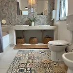 Hostel Ocean House Ericeira - Next To Ribeira D'Ilhas Surf Beach