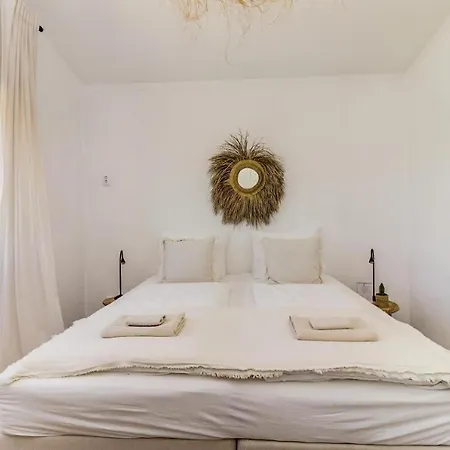 Ocean House - Next To Ribeira D'ilhas Surf Hostal *